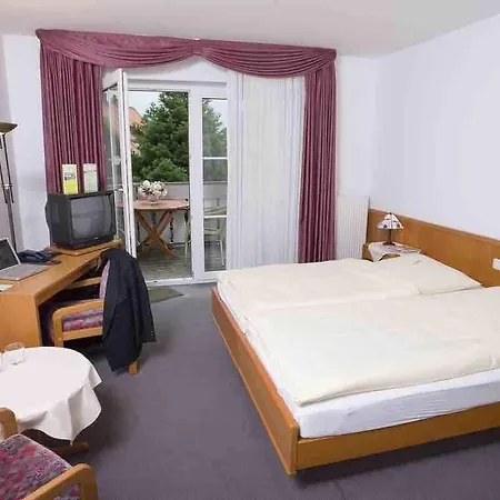 Landgasthaus Fischer Szálloda 3*